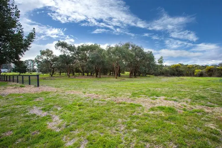 12 Yaringa Road, Somerville VIC 3912