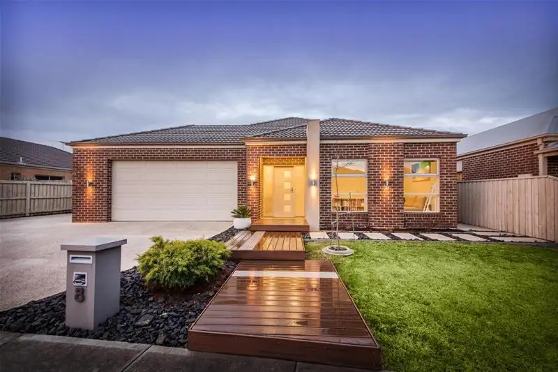 Main view of Homely house listing, 8 Winneke Way, Pakenham VIC 3810