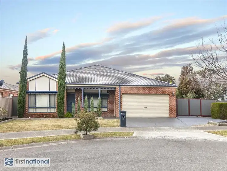 17 Bathurst Close, Craigieburn VIC 3064