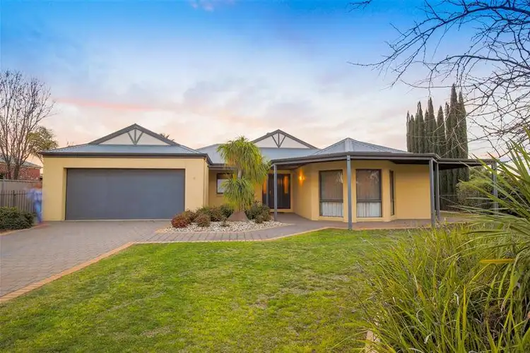 8 Wadsworth Drive, Gol Gol NSW 2738