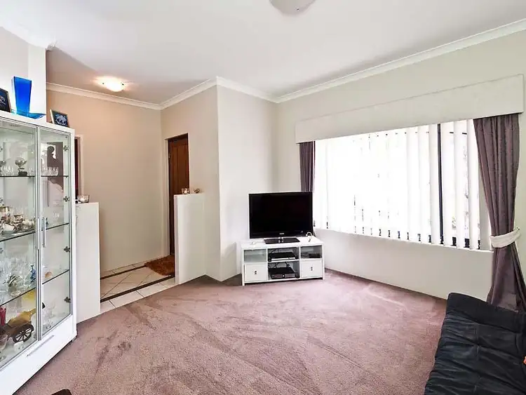 Fifth view of Homely house listing, 5A Cambernon Green, Port Kennedy WA 6172