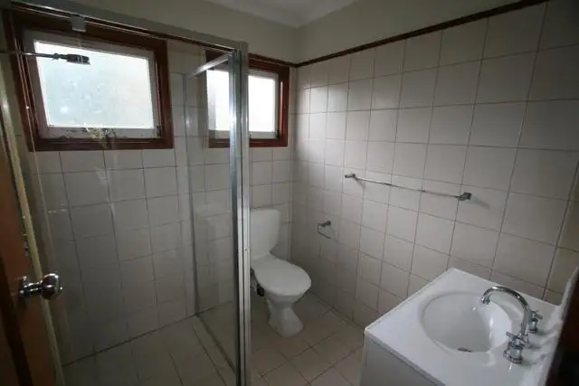Sixth view of Homely apartment listing, 10 Stanhill Drive, Chevron Island QLD 4217