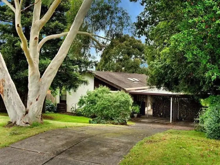 42 Kingswood Drive, Chirnside Park VIC 3116