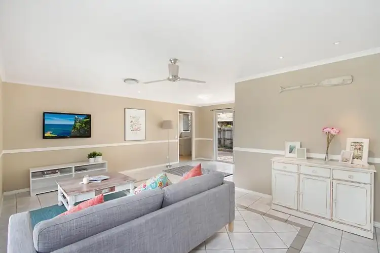 7 Gladful Court, Varsity Lakes QLD 4227