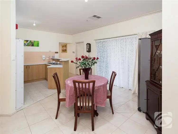 Sixth view of Homely house listing, 2/19 Douglas Drive, Mount Barker SA 5251