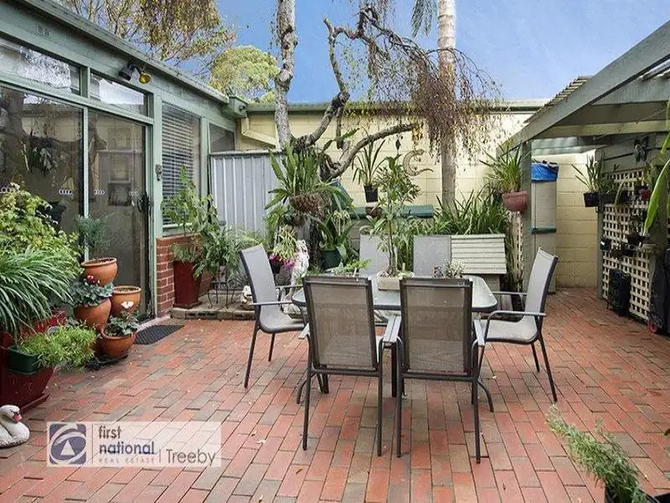 2/172 Liverpool Road, Kilsyth VIC 3137