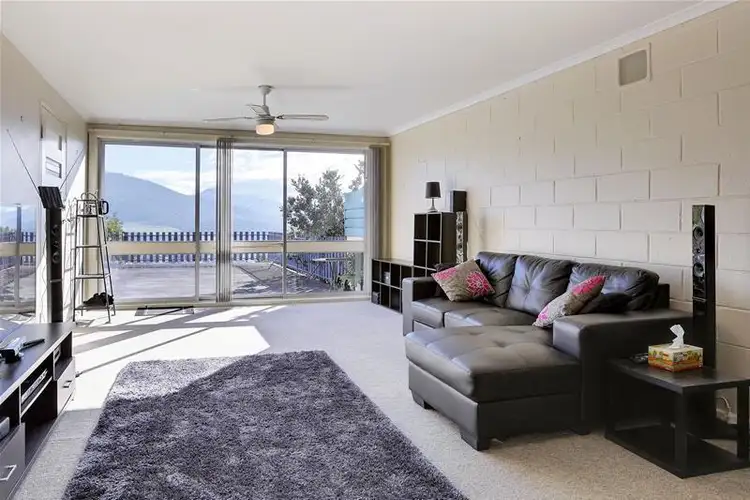Main view of Homely unit listing, 2/7 Castlereagh Court, Lenah Valley TAS 7008