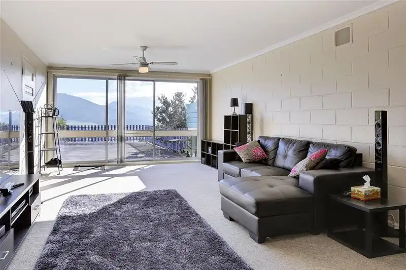 Main view of Homely unit listing, 2/7 Castlereagh Court, Lenah Valley TAS 7008