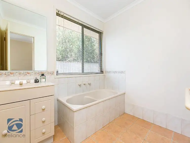 Fifth view of Homely house listing, 2 Shady Close, Narre Warren South VIC 3805