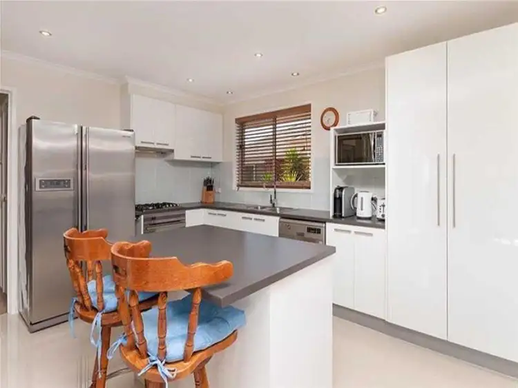 Fifth view of Homely house listing, 8 Cowper Crescent, Sunbury VIC 3429