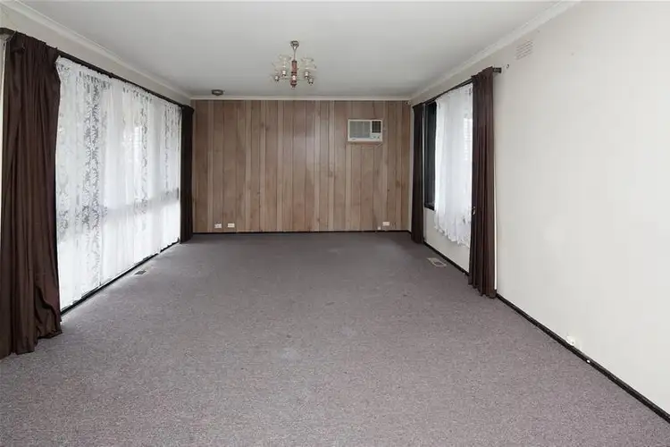 Second view of Homely house listing, 36 Ravenhill Crescent, Endeavour Hills VIC 3802