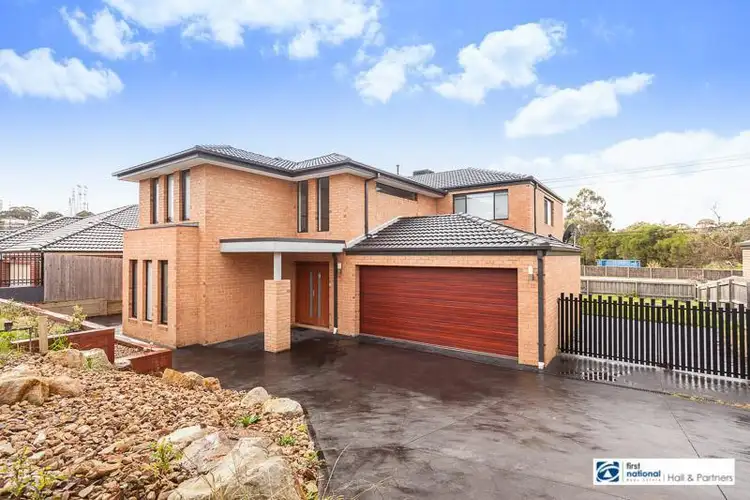 Main view of Homely house listing, 5 Loren Court, Endeavour Hills VIC 3802