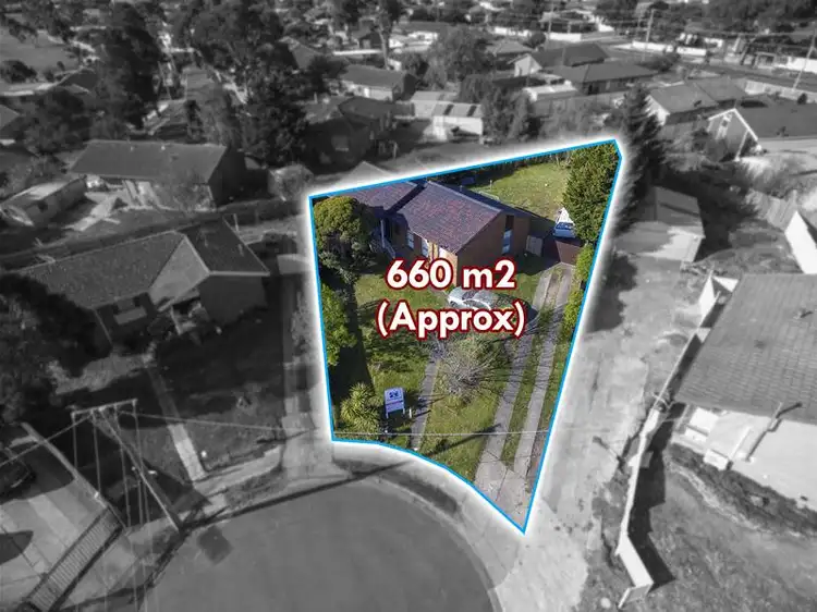 12 Lubeck Court, Meadow Heights VIC 3048