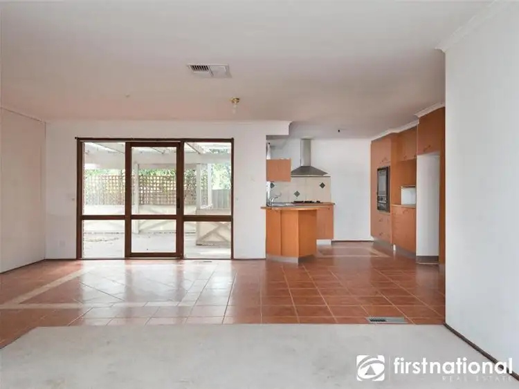 Fifth view of Homely house listing, 9 Bruce Court, Berwick VIC 3806