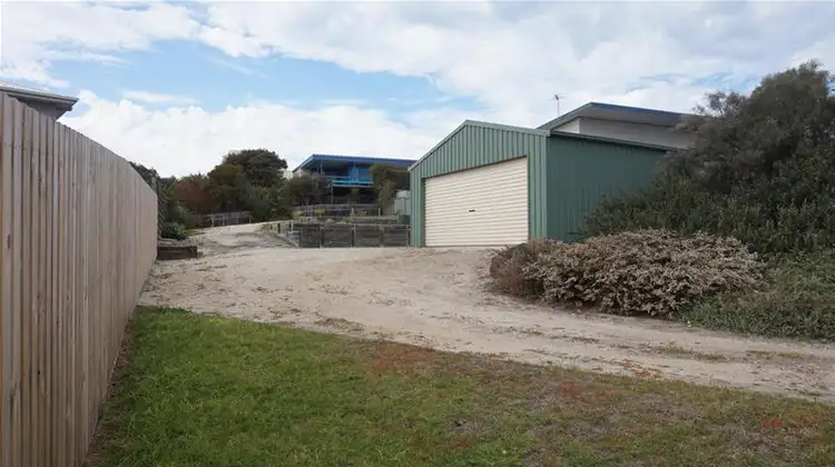 22 Victoria Street, Loch Sport VIC 3851
