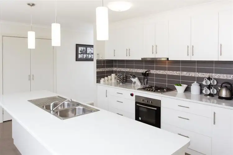 Fourth view of Homely house listing, 10 Garrett Court, Birdwoodton VIC 3505