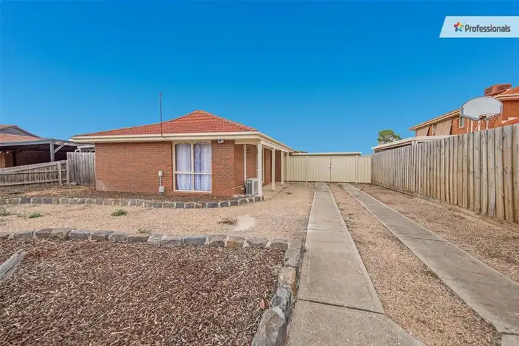 30 Hilton Way, Melton West VIC 3337