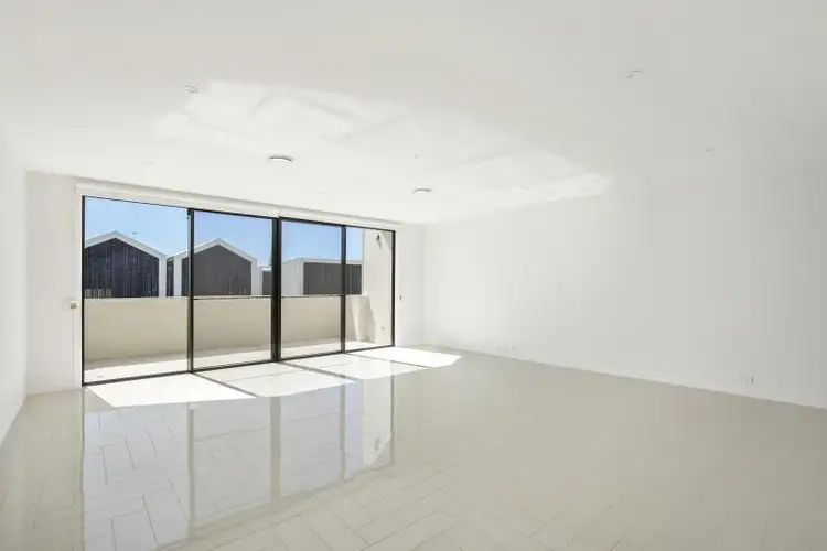 Fifth view of Homely semi-detached listing, 1/29 Magnoli Circuit, Palm Beach QLD 4221