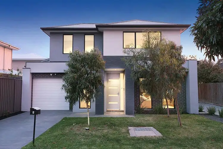 1/11 Almond Avenue, Brooklyn VIC 3012