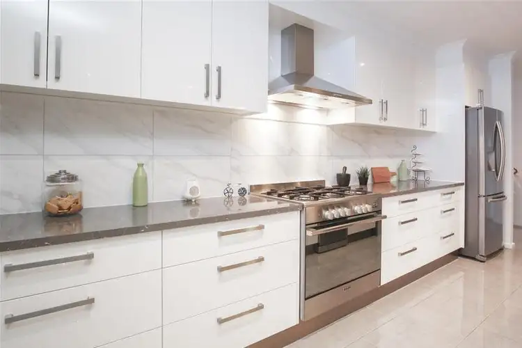 Sixth view of Homely house listing, 8 Lakeview Court, Mildura VIC 3500