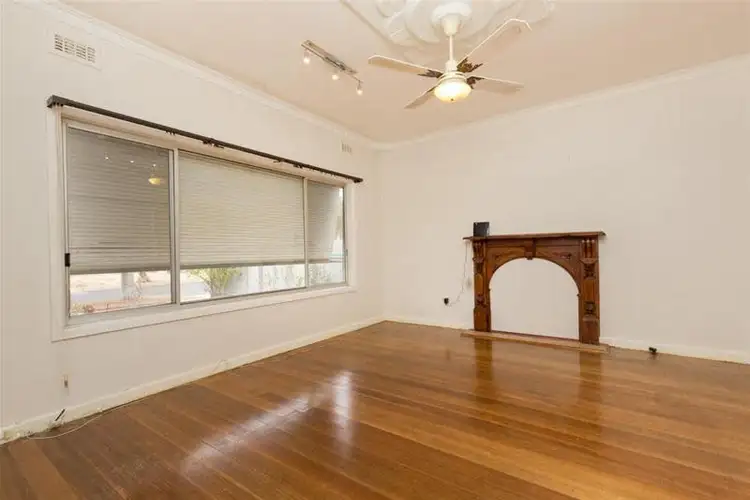 Second view of Homely house listing, 8 Sunnyside Avenue, Mildura VIC 3500