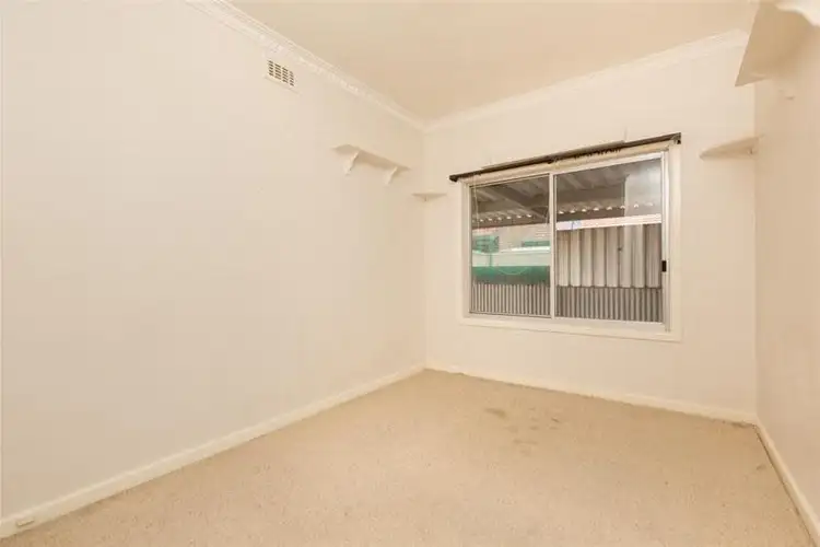 Seventh view of Homely house listing, 8 Sunnyside Avenue, Mildura VIC 3500