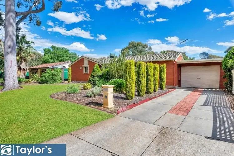 38 Kennion Crescent, Para Hills West SA 5096