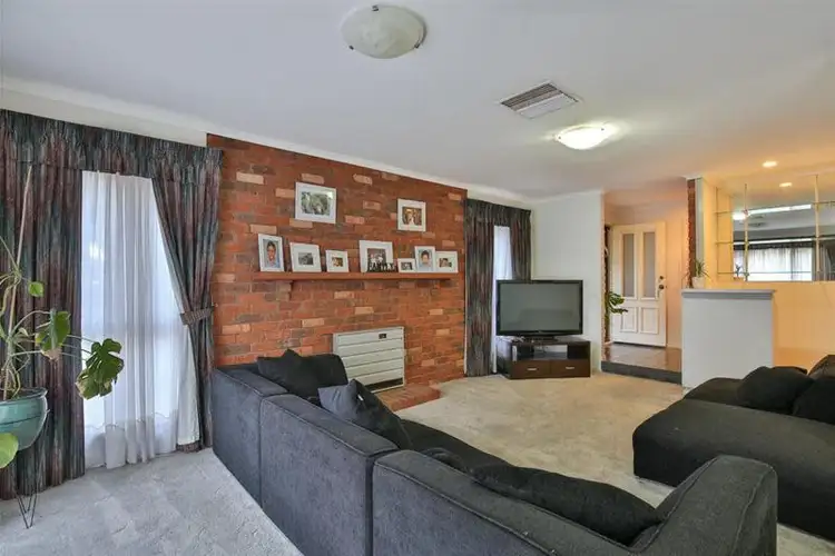 Second view of Homely house listing, 4 Yanina Close, Mildura VIC 3500