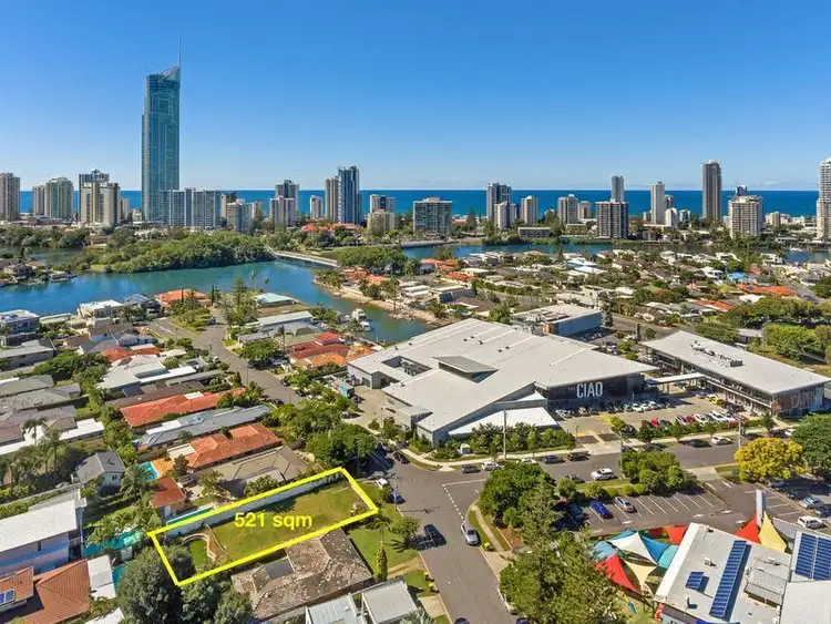 21 St Andrews Avenue, Isle Of Capri QLD 4217