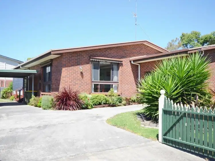 2 Meanderri Drive, Inverloch VIC 3996