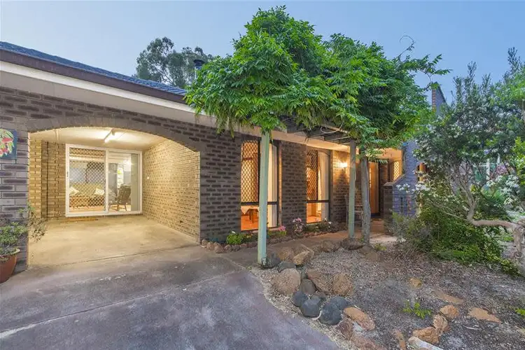 22 Peet Road, Roleystone WA 6111
