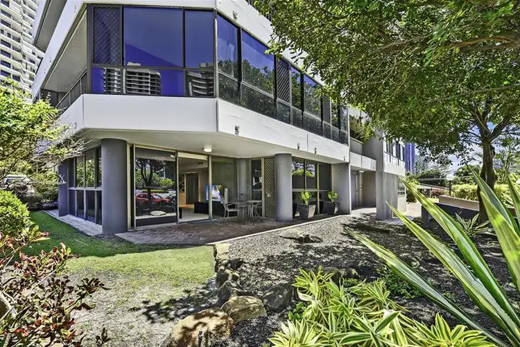 'ROYAL SURFRIDER' Main Beach Parade, Main Beach QLD 4217