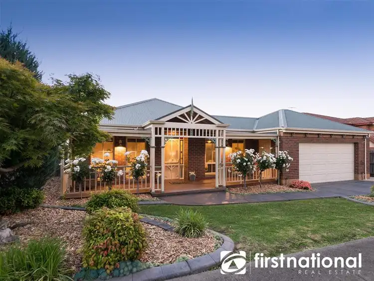 11 Fairholme Boulevard, Berwick VIC 3806