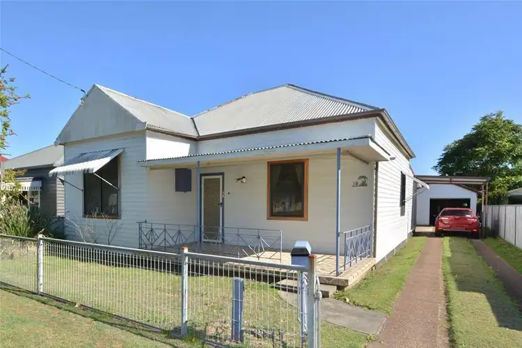 19 Second Street, Weston NSW 2326