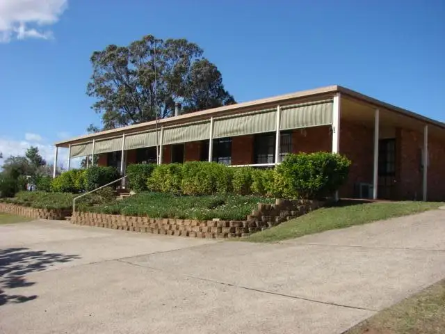 16 Campbell Street, Aberdeen NSW 2336