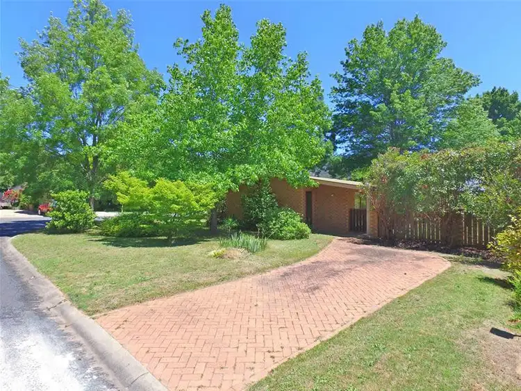 Second view of Homely house listing, 5 Alrima Court, Bright VIC 3741