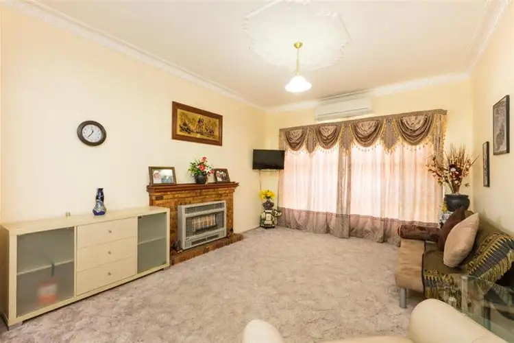 Second view of Homely house listing, 8 Victoria Court, Mildura VIC 3500