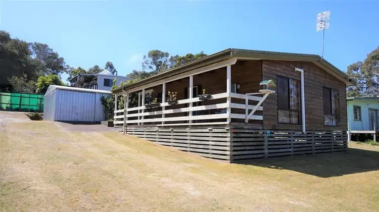 15 Kangaroo Street, Loch Sport VIC 3851