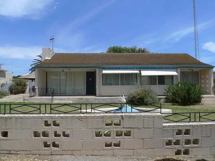 8 Main Street, Port Victoria SA 5573