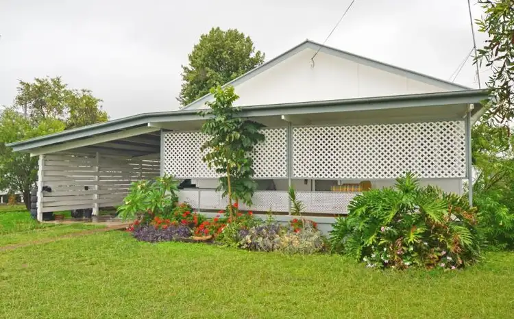 18 Kroombit Street, Biloela QLD 4715