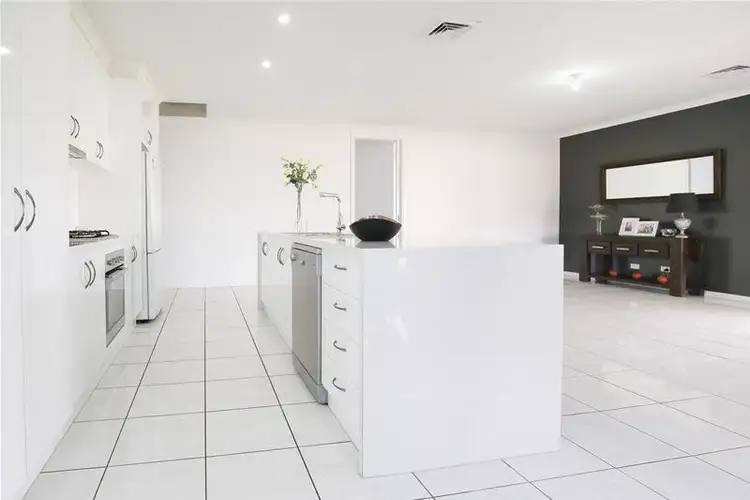 Fourth view of Homely house listing, 11 Bozzi Court, Mildura VIC 3500