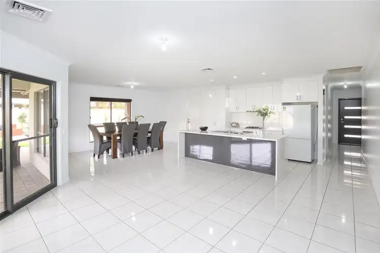 Seventh view of Homely house listing, 11 Bozzi Court, Mildura VIC 3500