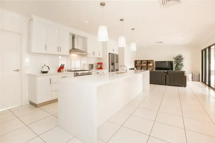 Fifth view of Homely house listing, 4 Desert Lily Court, Mildura VIC 3500