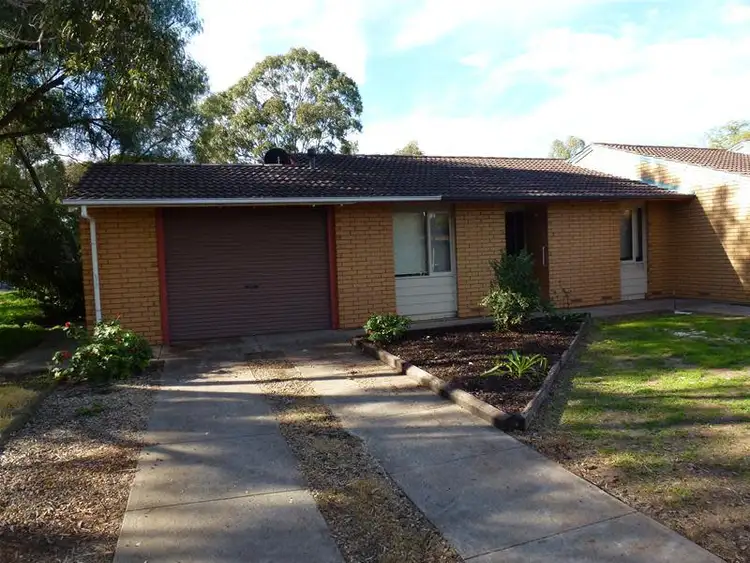 2 Kennion Crescent, Para Hills West SA 5096