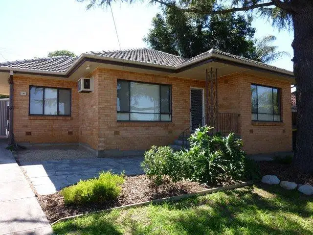 10 Pamela Avenue, Windsor Gardens SA 5087