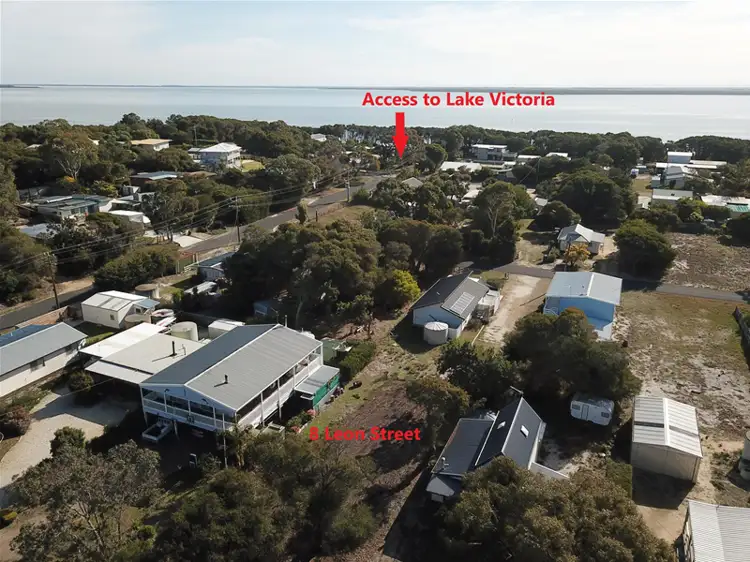 8 Leon Street, Loch Sport VIC 3851