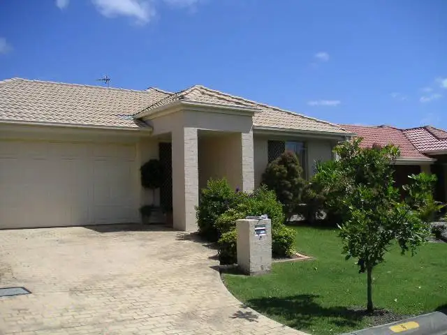 4 Celtic Close, Merrimac QLD 4226