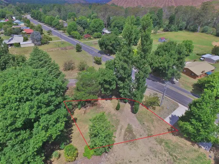 1A Wood Street, Porepunkah VIC 3740