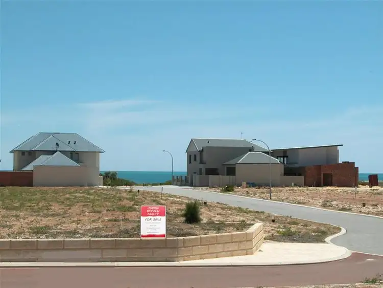 42 (12) Mermaid Cove, Jurien Bay WA 6516