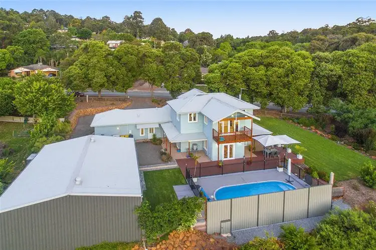 8 Holden Road, Roleystone WA 6111
